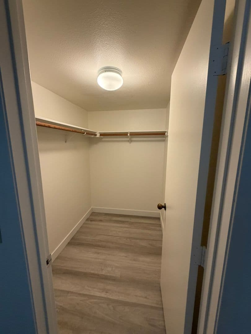 MODESTO Apartment: 325 STANDIFORD  #67