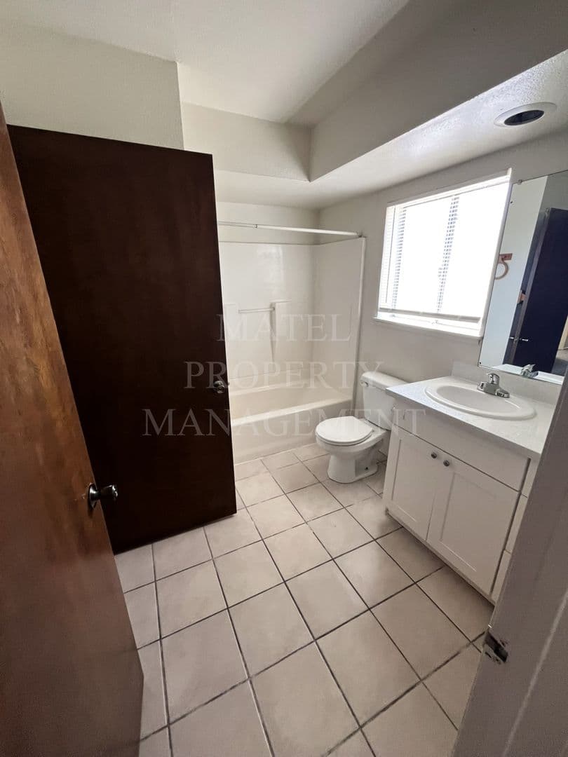 MODESTO Apartment: 3701 COLONIAL DR #217