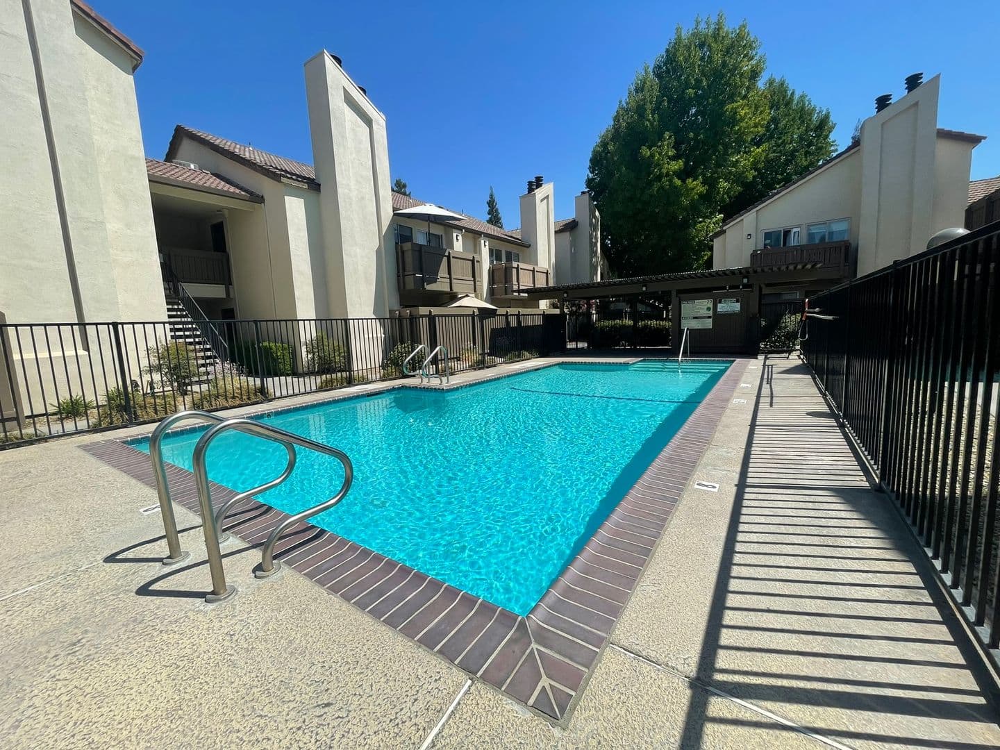 MODESTO Apartment: 3701 COLONIAL DR #217