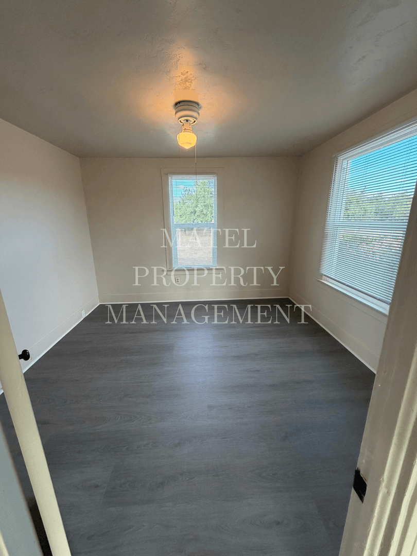 MODESTO House: 2113 ILLINOIS AVE