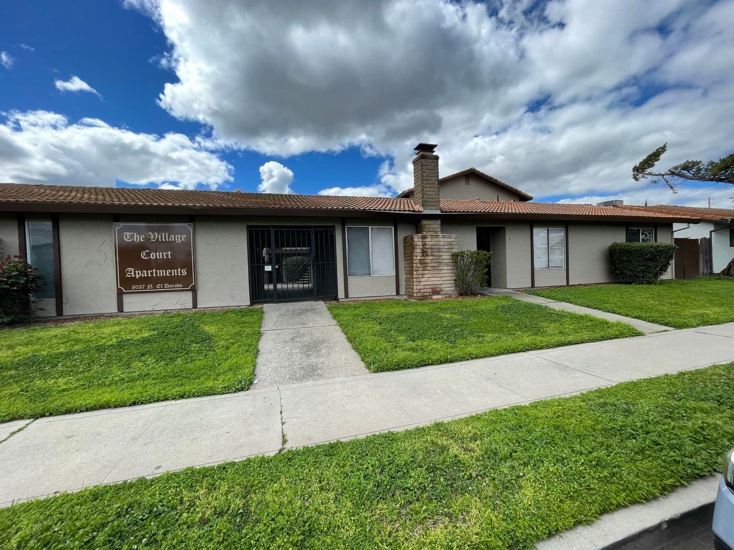 Stockton Apartment: 8037 N. El Dorado Street
