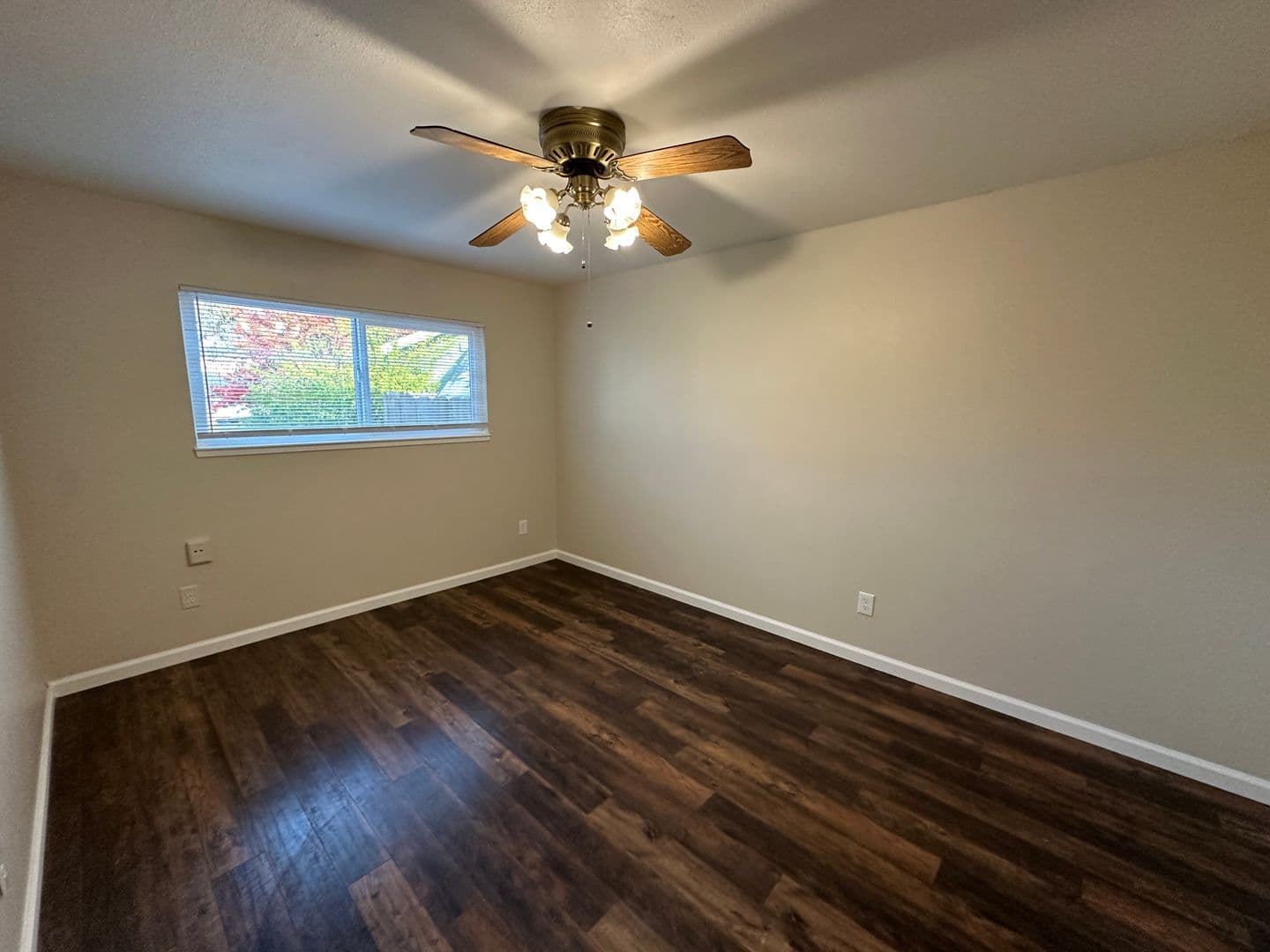 Modesto House: 1424 Kent Way