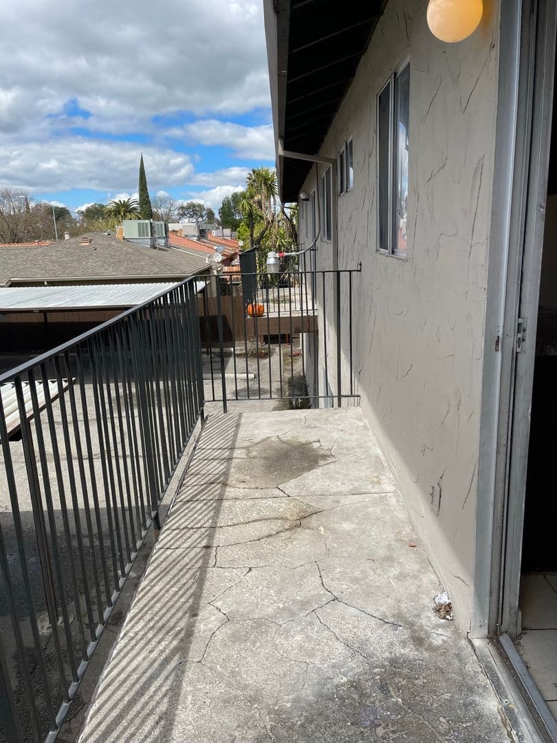 Stockton Apartment: 8037 N. El Dorado Street