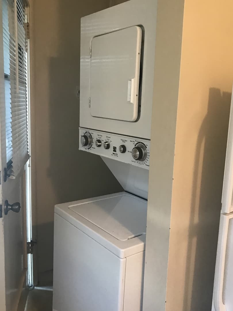 MODESTO Apartment: 536 & 536 1/2 COLLEGE AVE