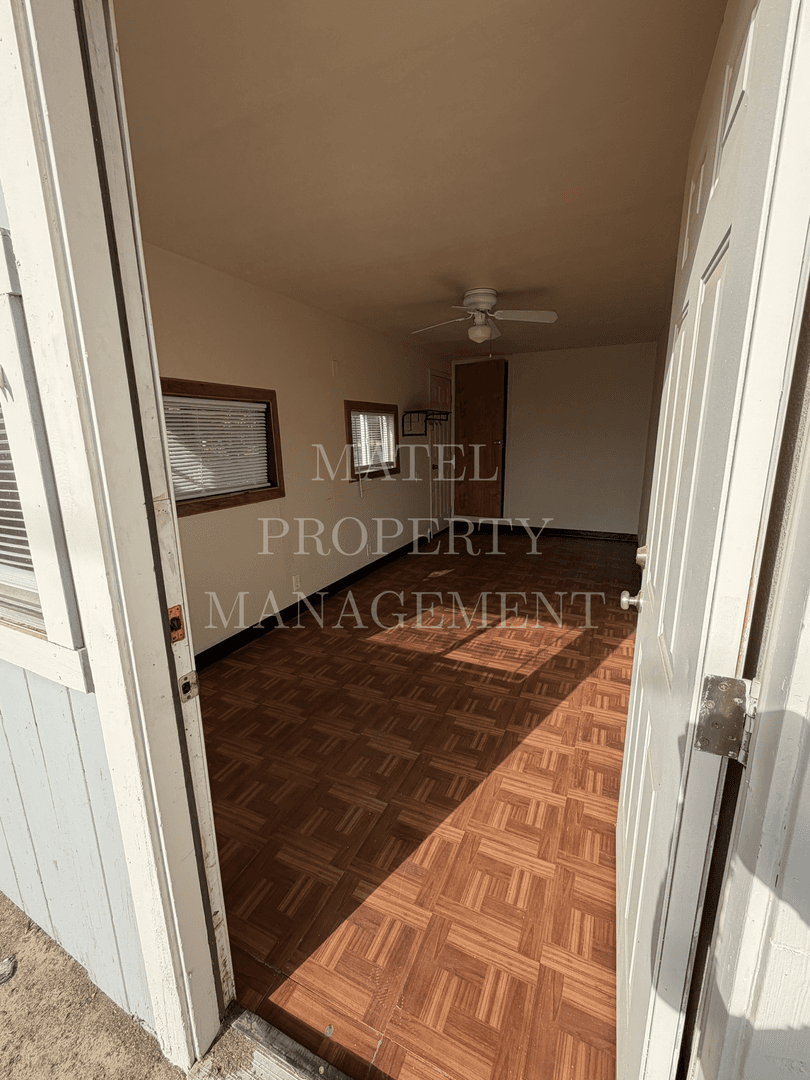 MODESTO House: 2113 ILLINOIS AVE