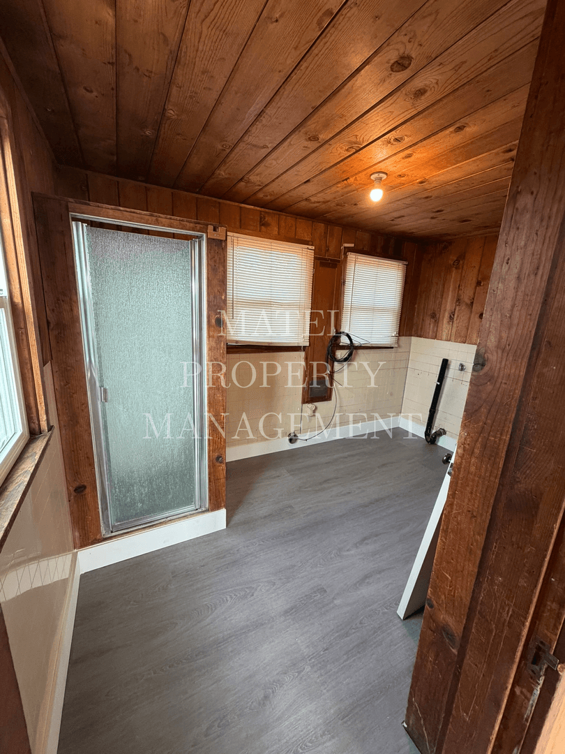 MODESTO House: 2113 ILLINOIS AVE