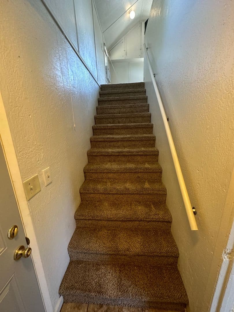 MODESTO House: 303 SPENCER AVE