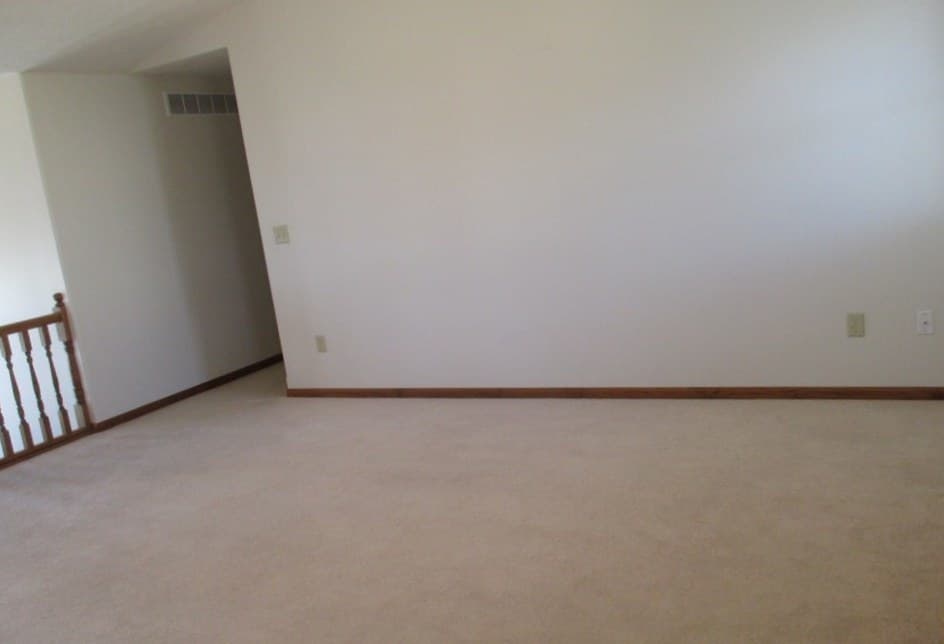 Junction City House: 626 Tallgrass Dr