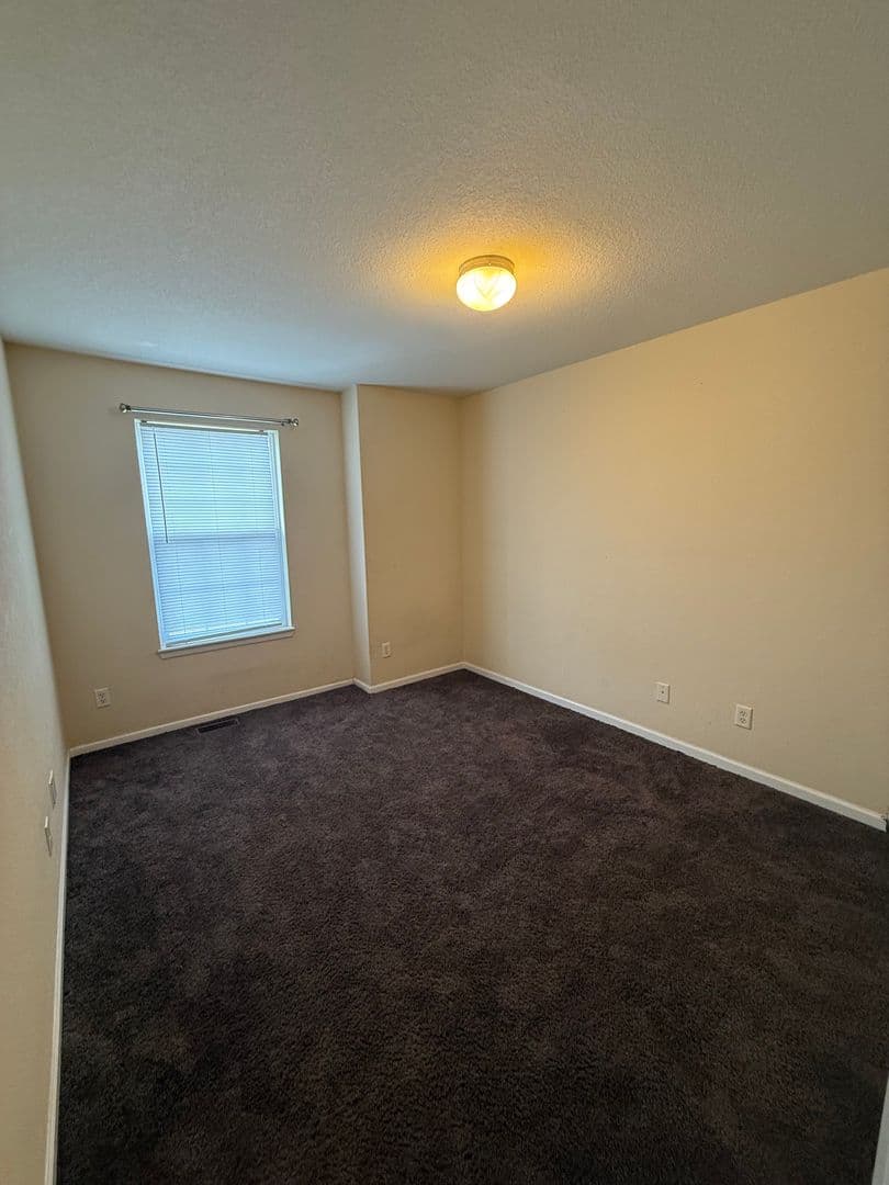 Junction City House: 2001 Quail Rn