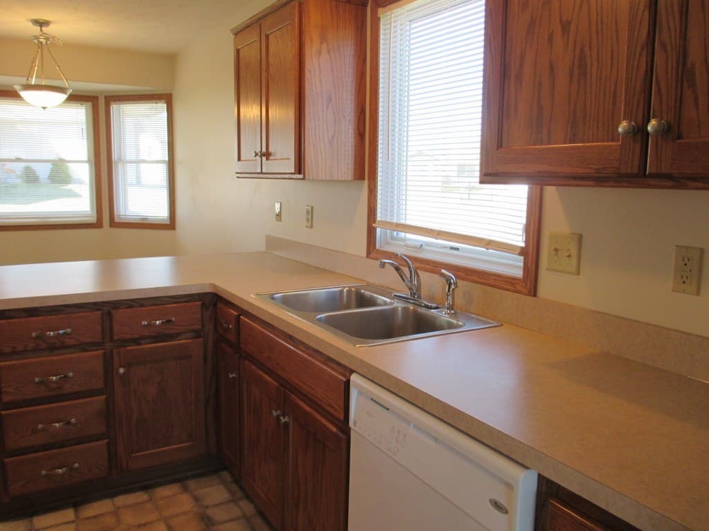 Junction City House: 626 Tallgrass Dr