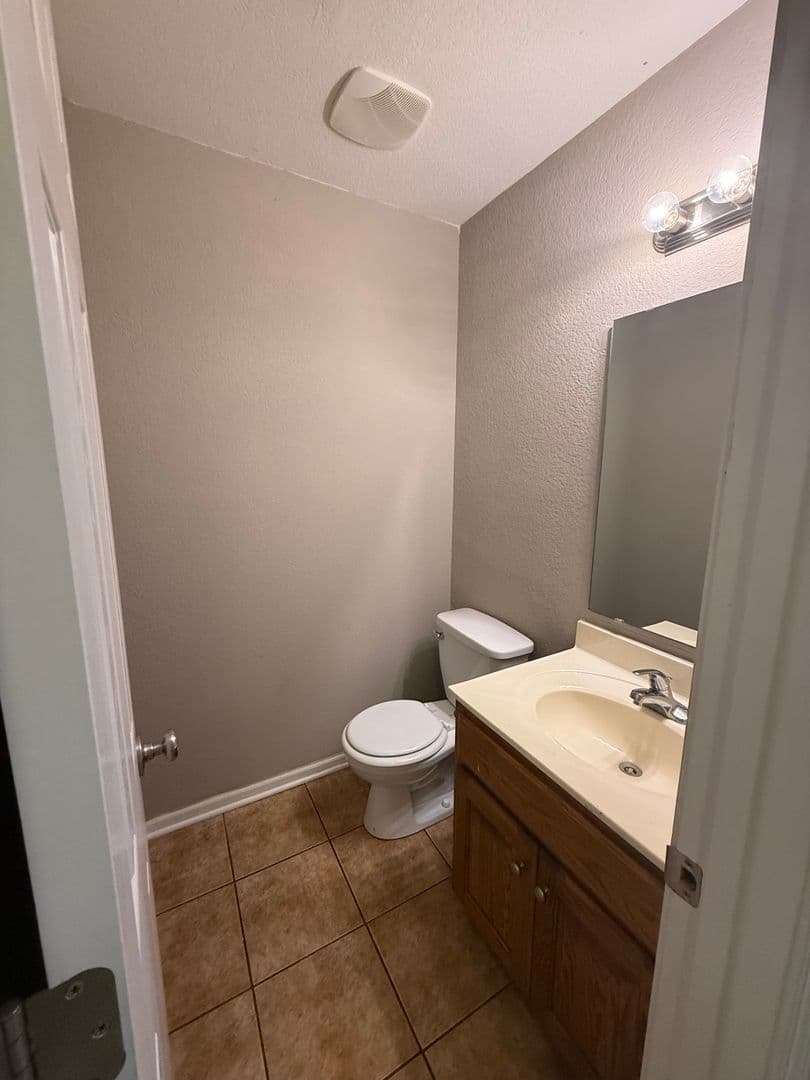Junction City House: 2001 Quail Rn