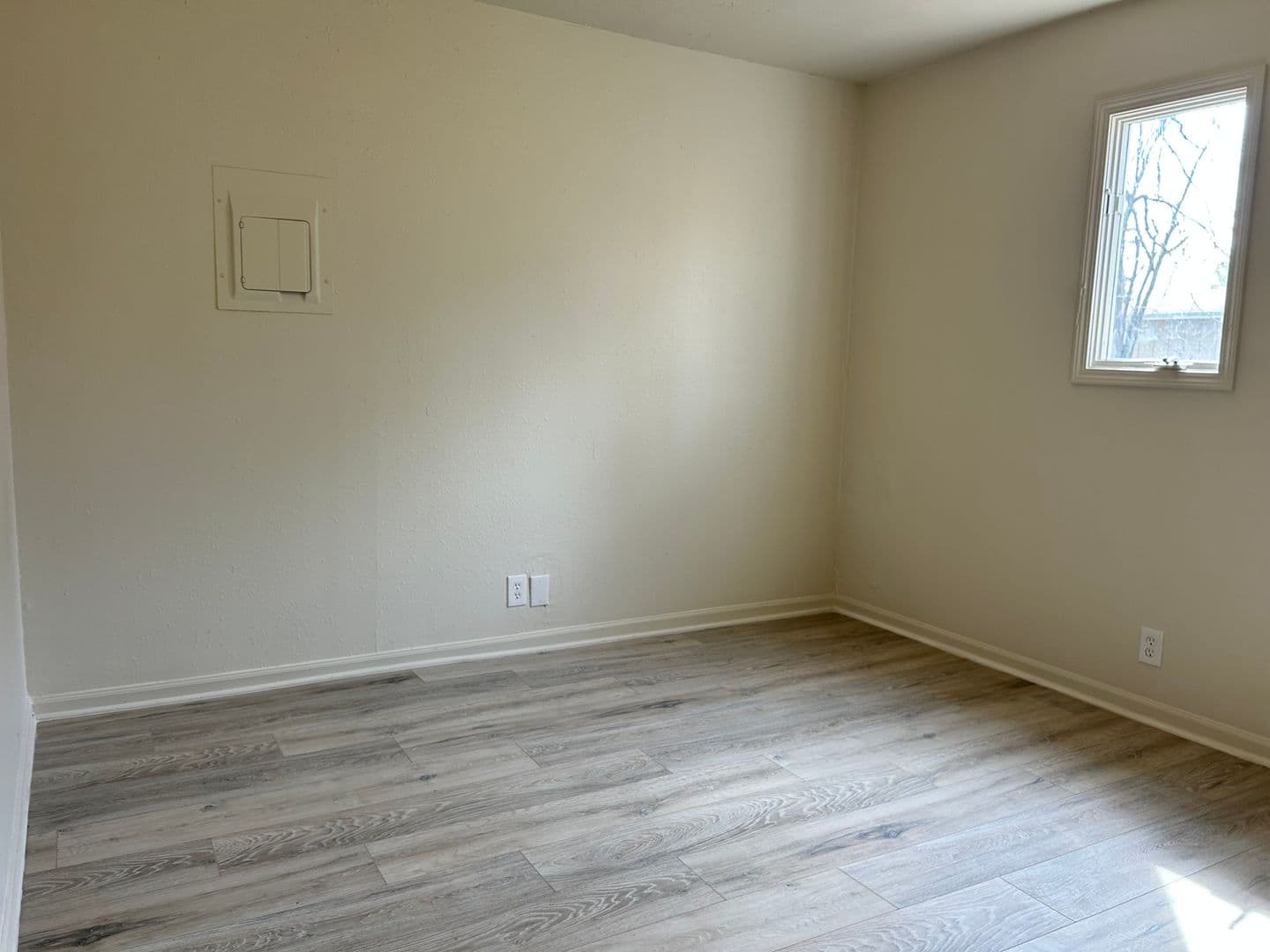 Junction City House: 708 W 10th APT D