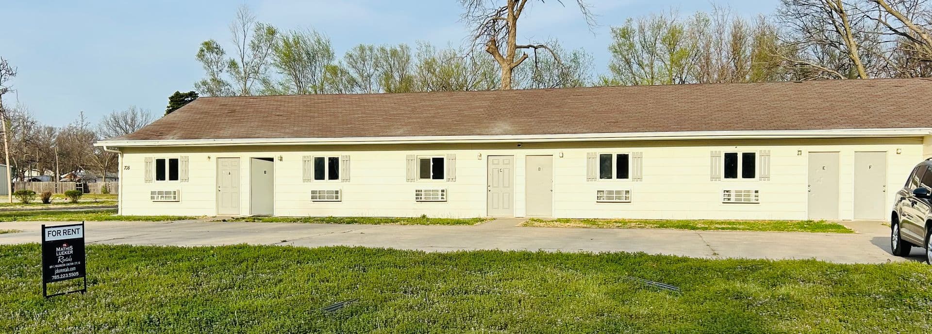 Junction City House: 708 W 10th APT D
