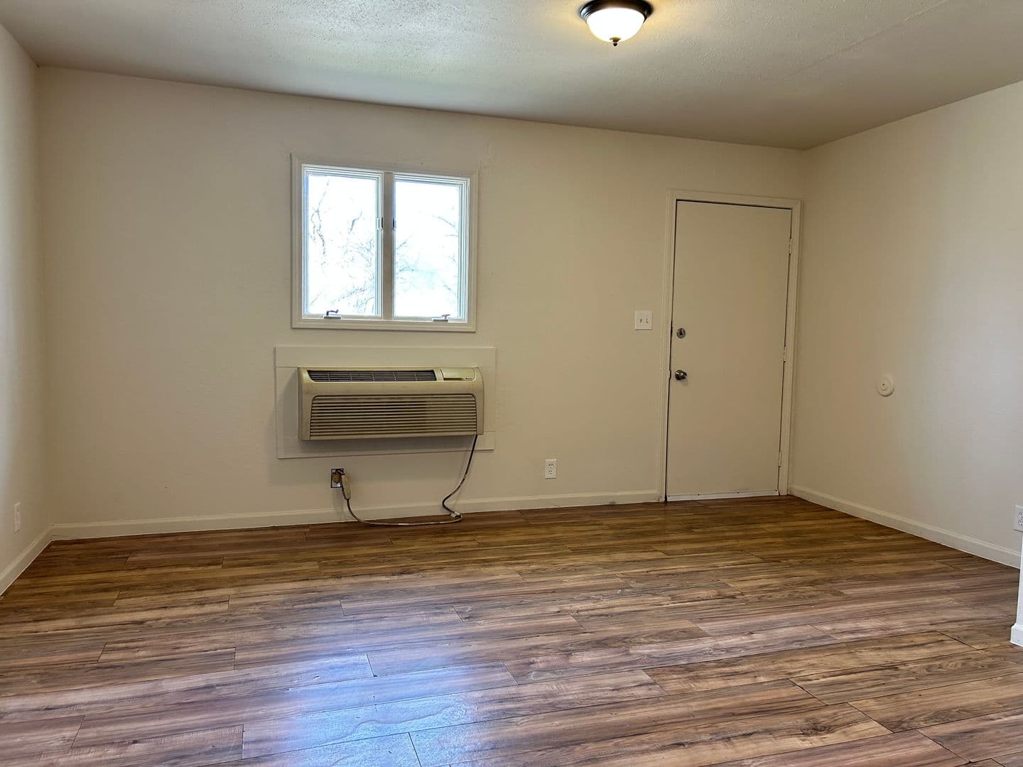 Junction City House: 708 W 10th APT D