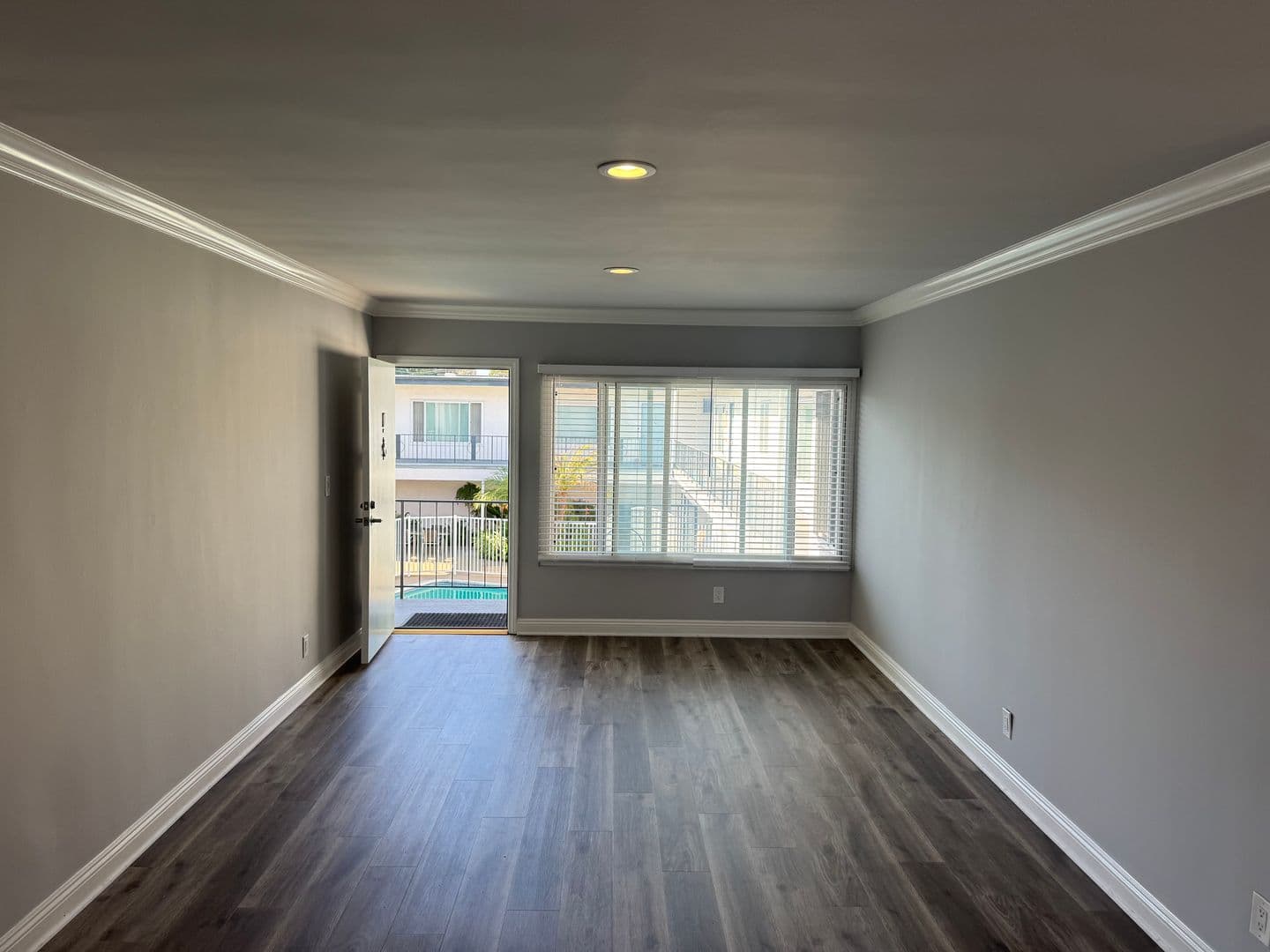 Playa del Rey Apartment: 8634 Falmouth Ave.