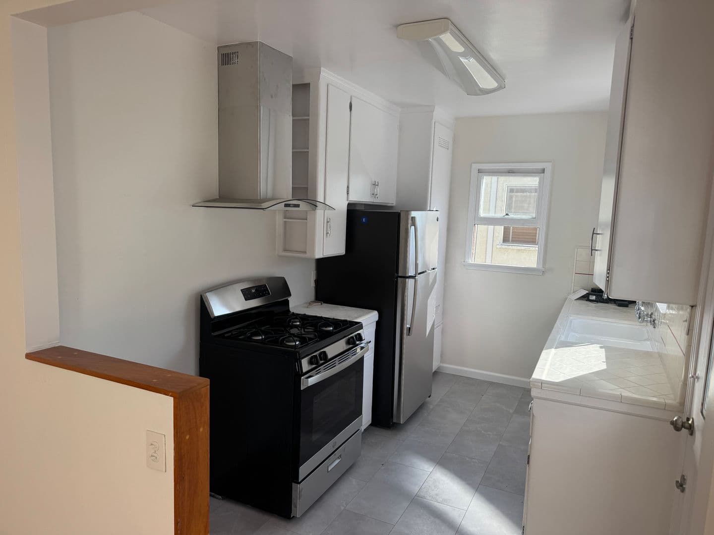 Los Angeles Apartment: 7113-7117 1/2 Kittyhawk Ave