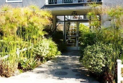Playa del Rey Apartment: 8634 Falmouth Ave.