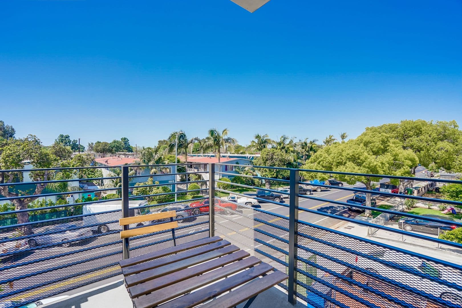 Culver City Apartment: 4822 3/4 S. Slauson Ave.