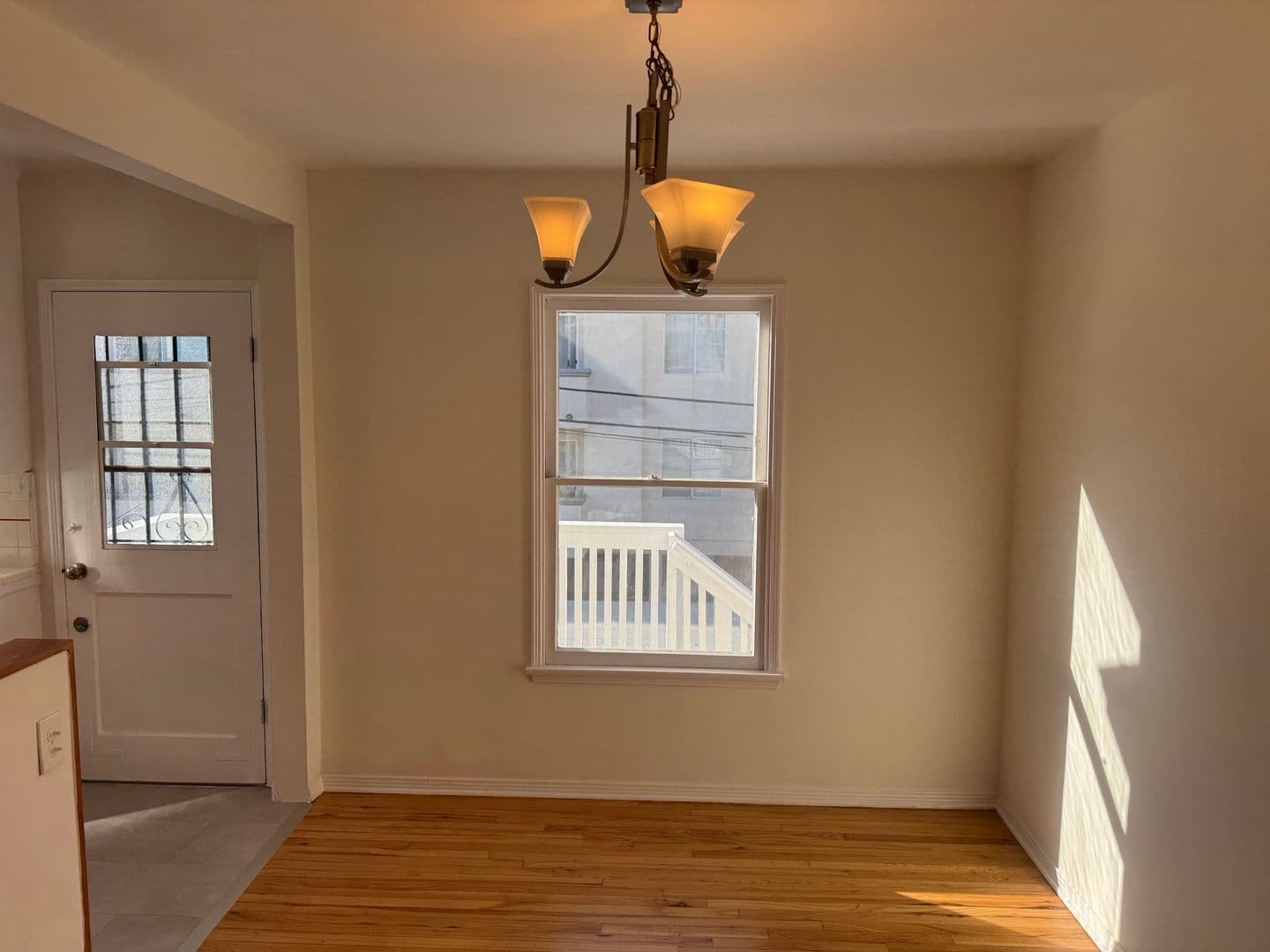 Los Angeles Apartment: 7113-7117 1/2 Kittyhawk Ave