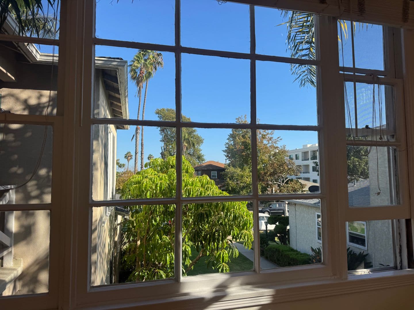 Los Angeles Apartment: 7113-7117 1/2 Kittyhawk Ave