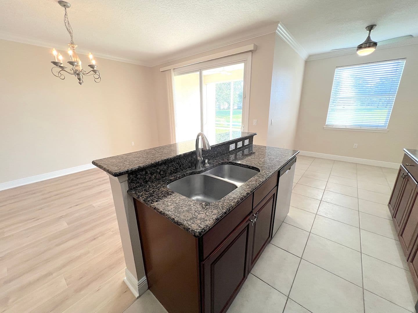 Palm Coast House: 190 Riverview Bend S