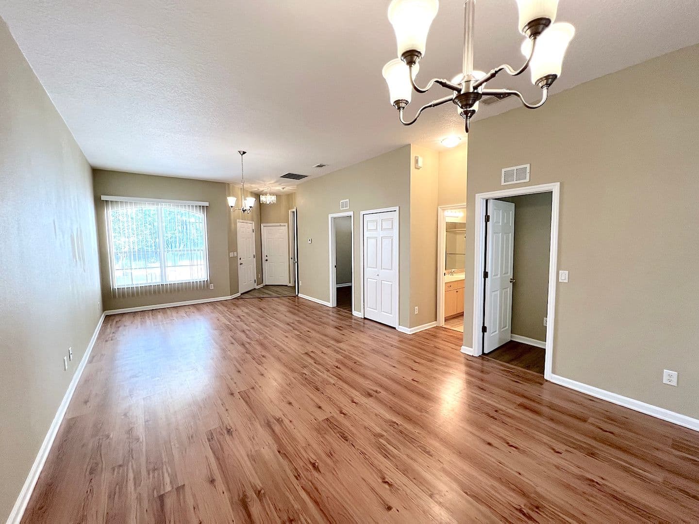Palm Coast House: 20 Regis Ln