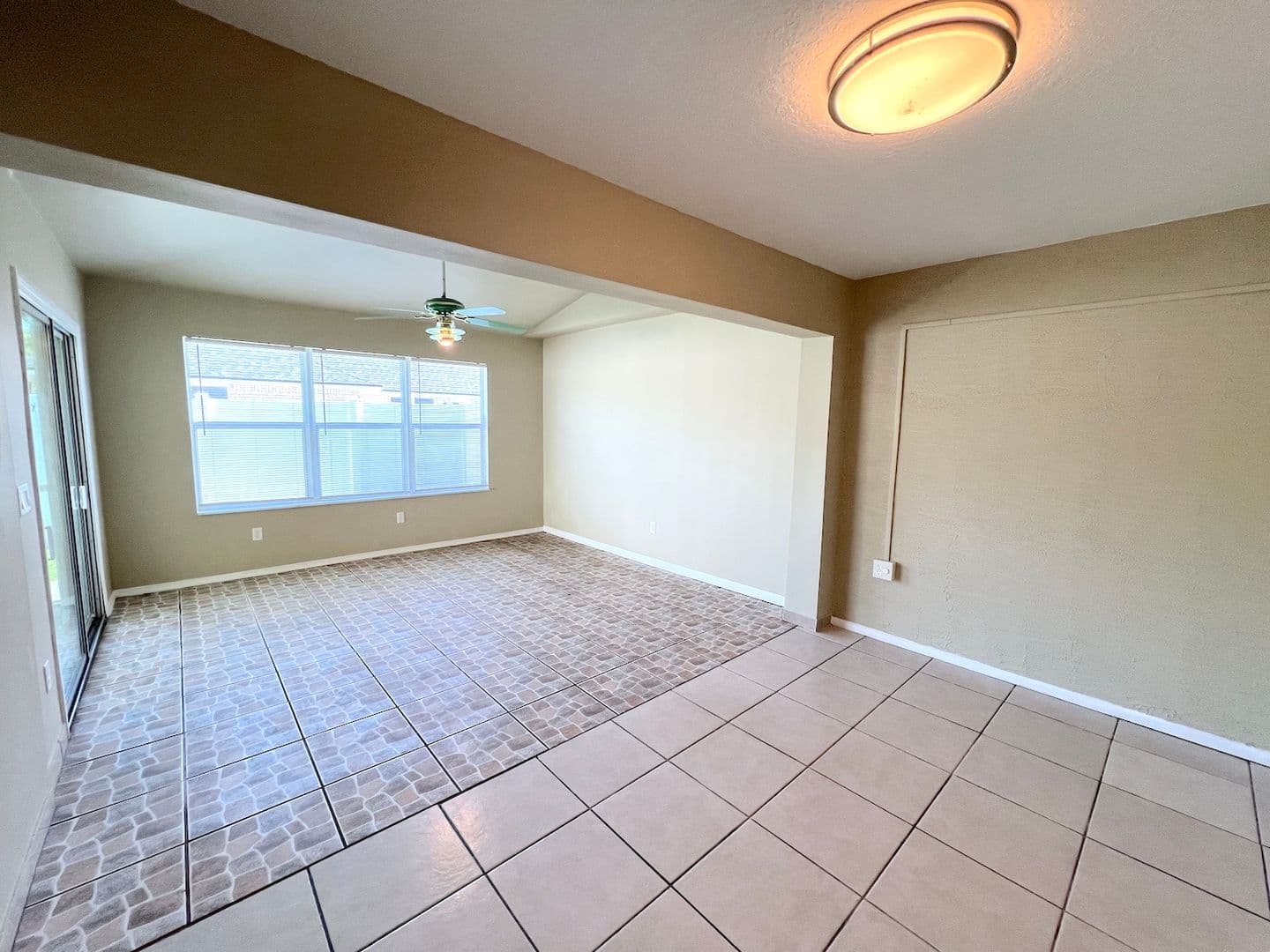 Palm Coast House: 20 Regis Ln
