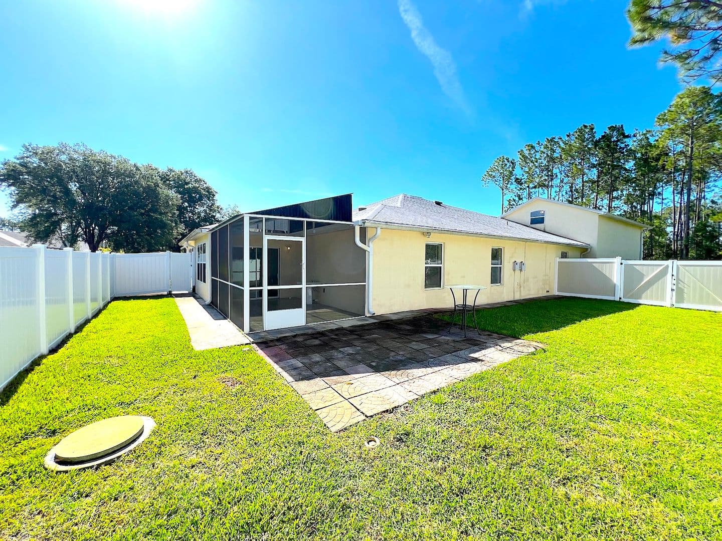 Palm Coast House: 20 Regis Ln