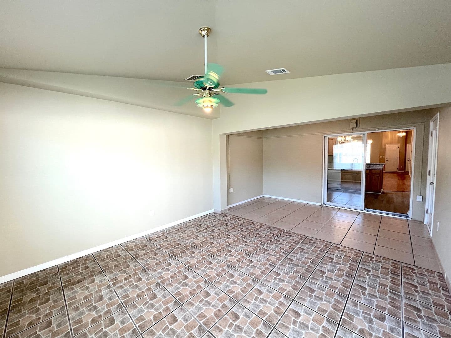 Palm Coast House: 20 Regis Ln