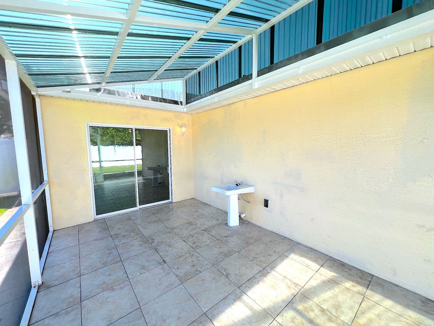 Palm Coast House: 20 Regis Ln
