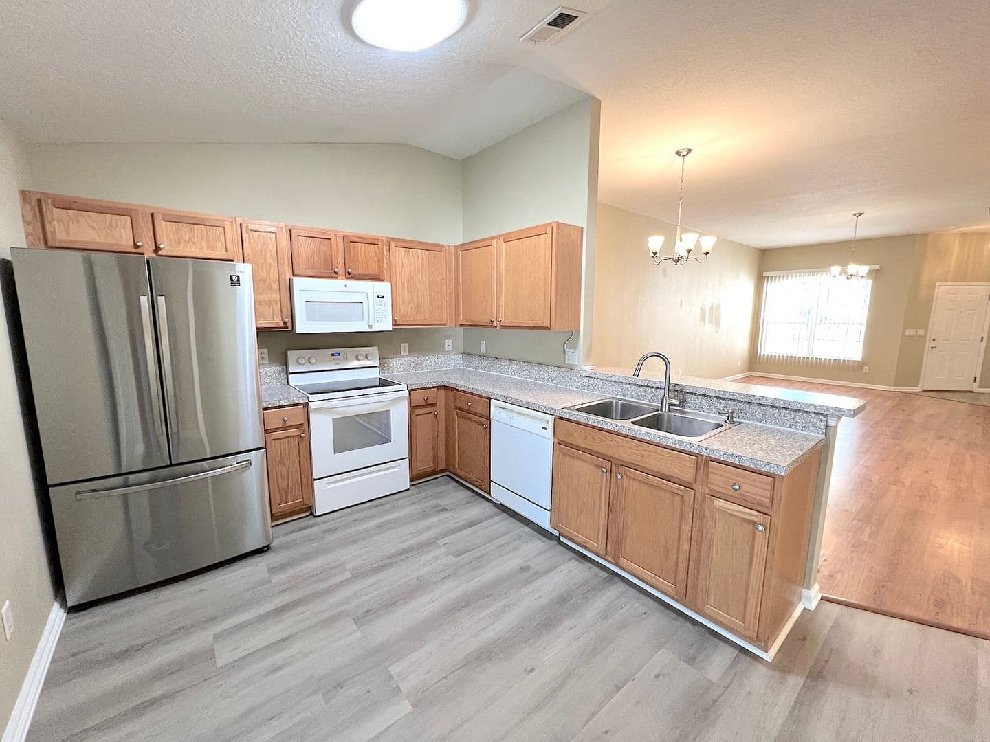 Palm Coast House: 20 Regis Ln
