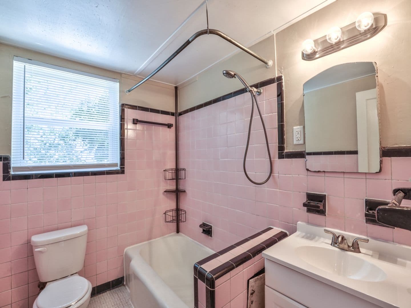 Tallahassee Apartment: 638 - 648 E. Park Ave