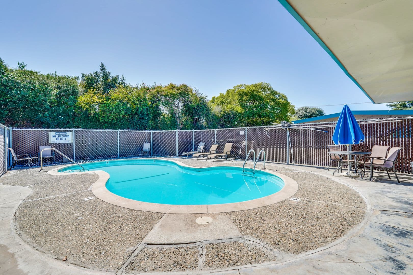 Sunnyvale Apartment: 960-962 W Weddell Drive