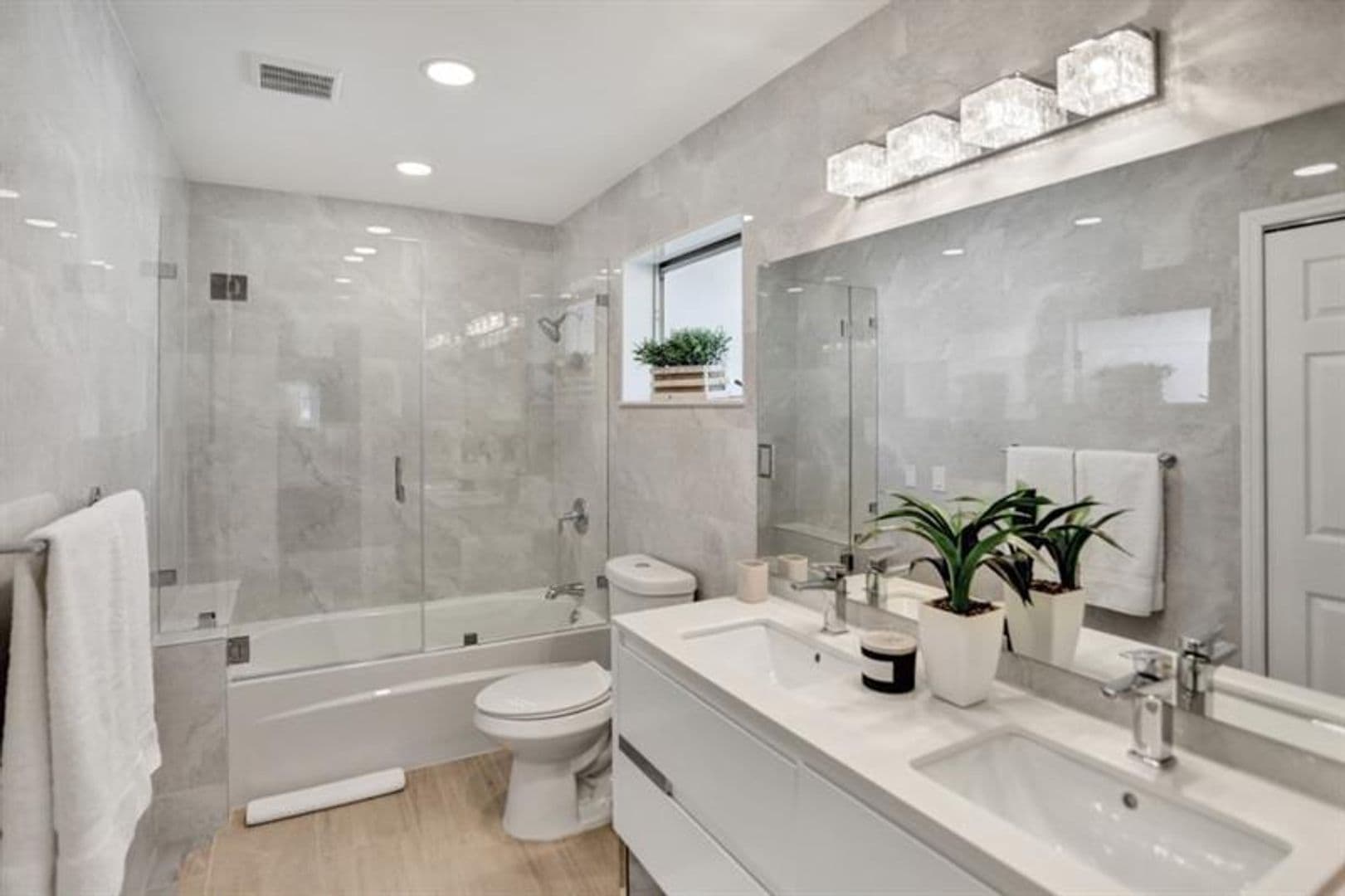 Pompano Beach House: 3220 SE 11 Street unit A