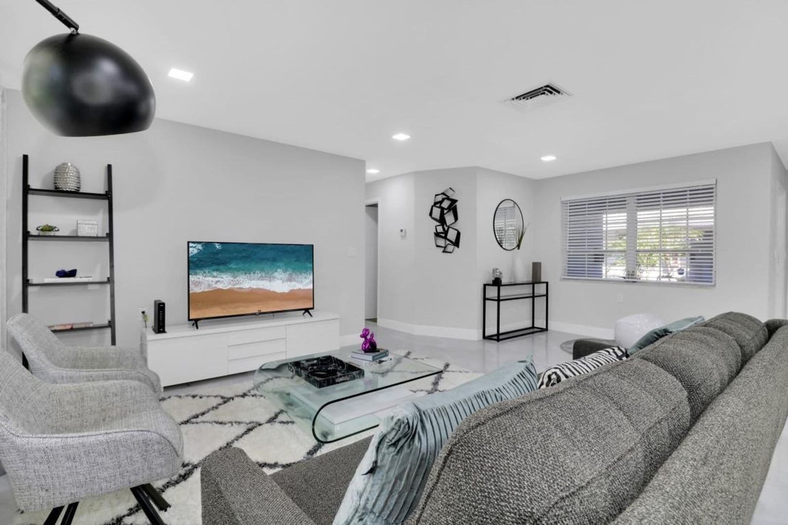 Pompano Beach Apartment: 3218 SE 1 Street unit A