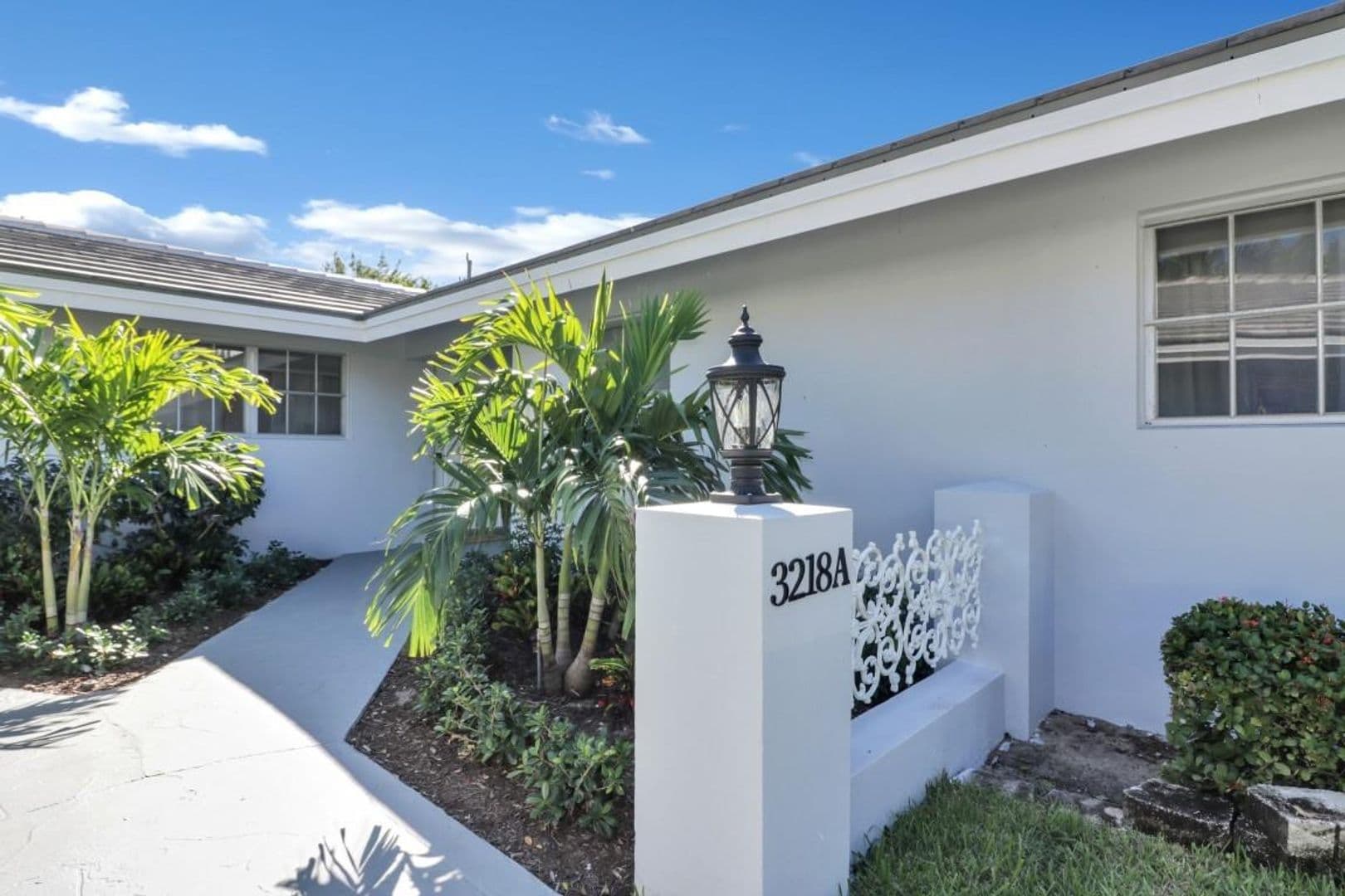 Pompano Beach Apartment: 3218 SE 1 Street unit A