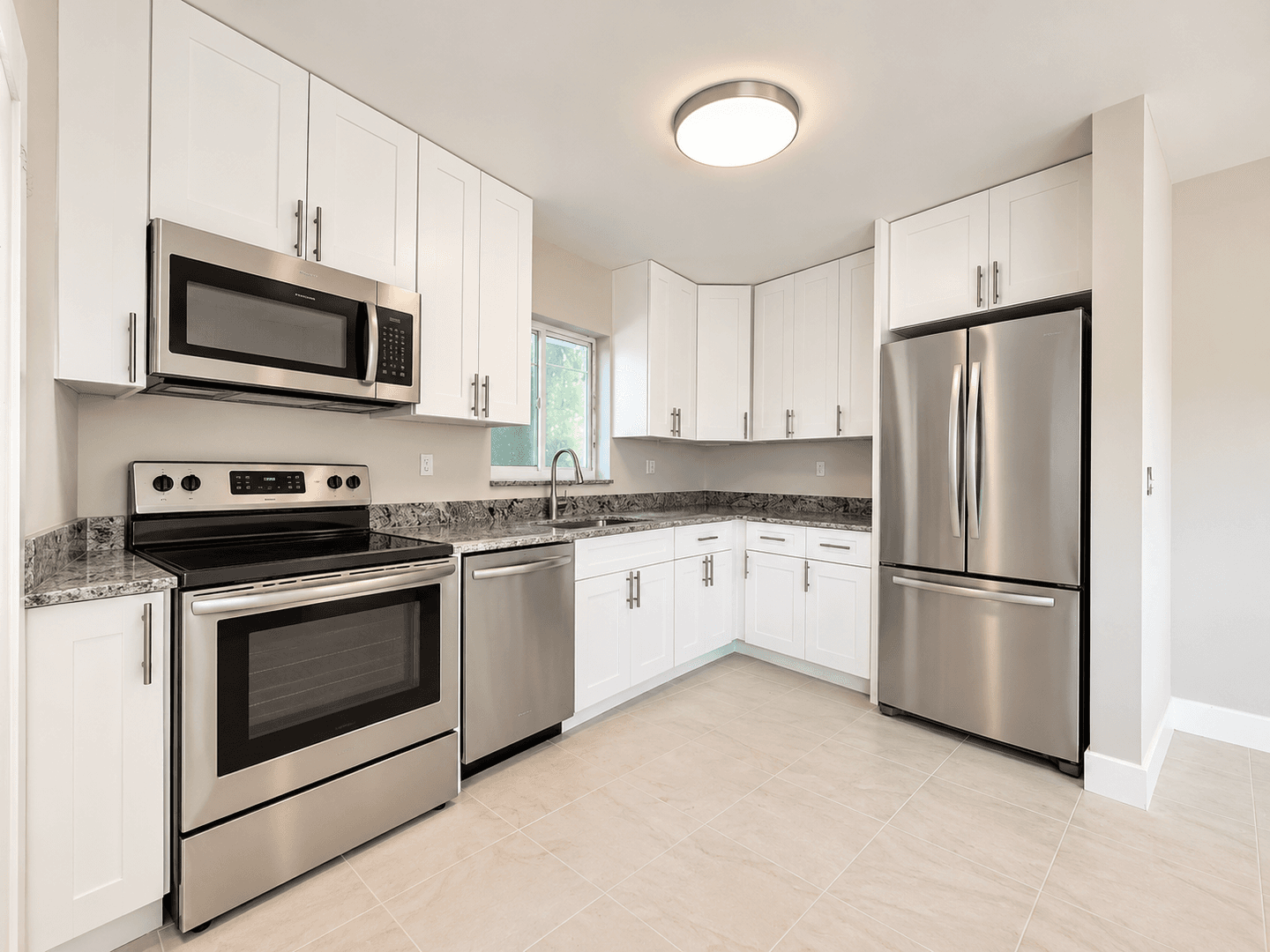 Pompano Beach Apartment: 1017 SE 22nd Avenue - 201