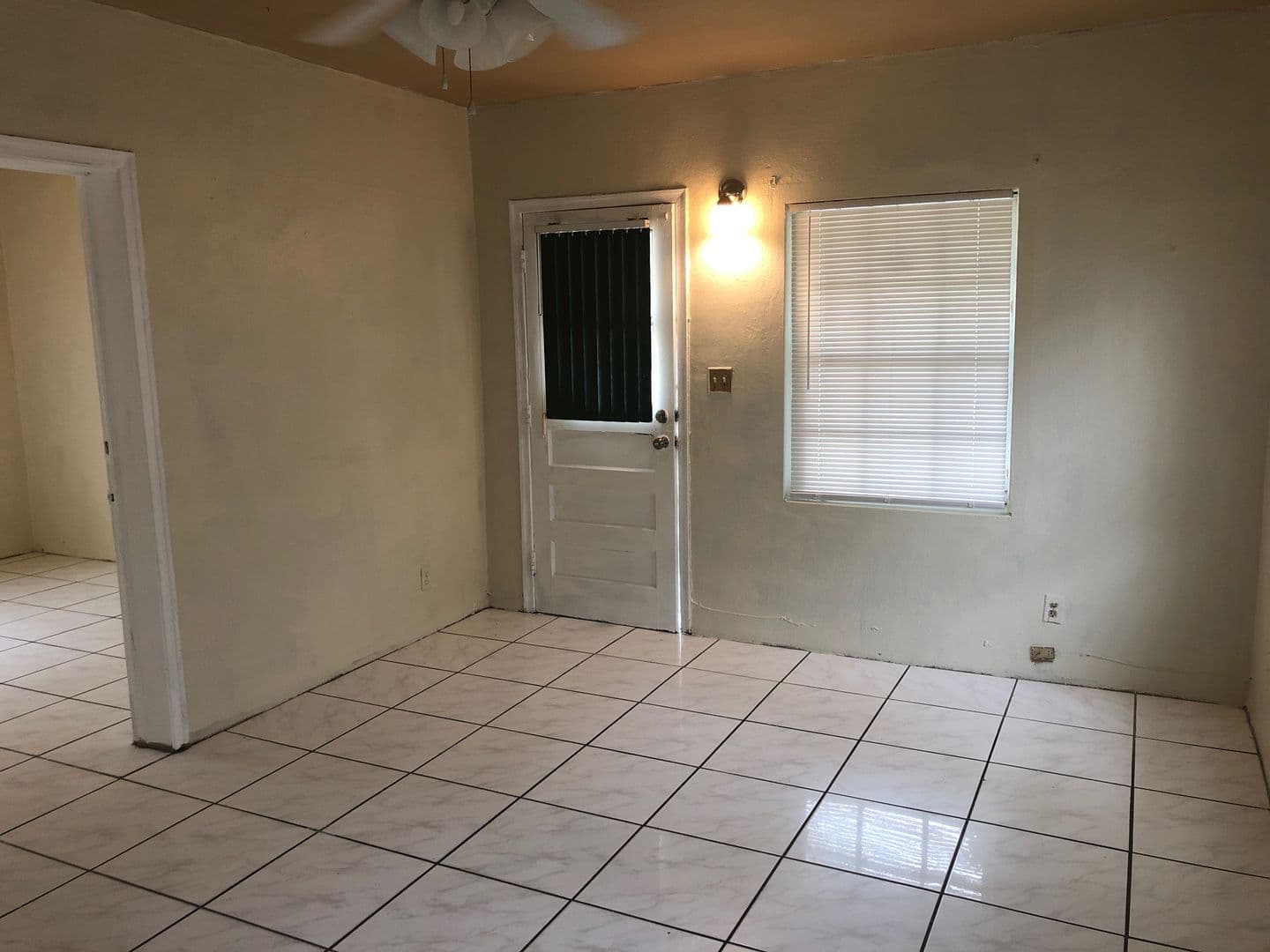 FORT LAUDERDALE House: 1305 NW 3 CT