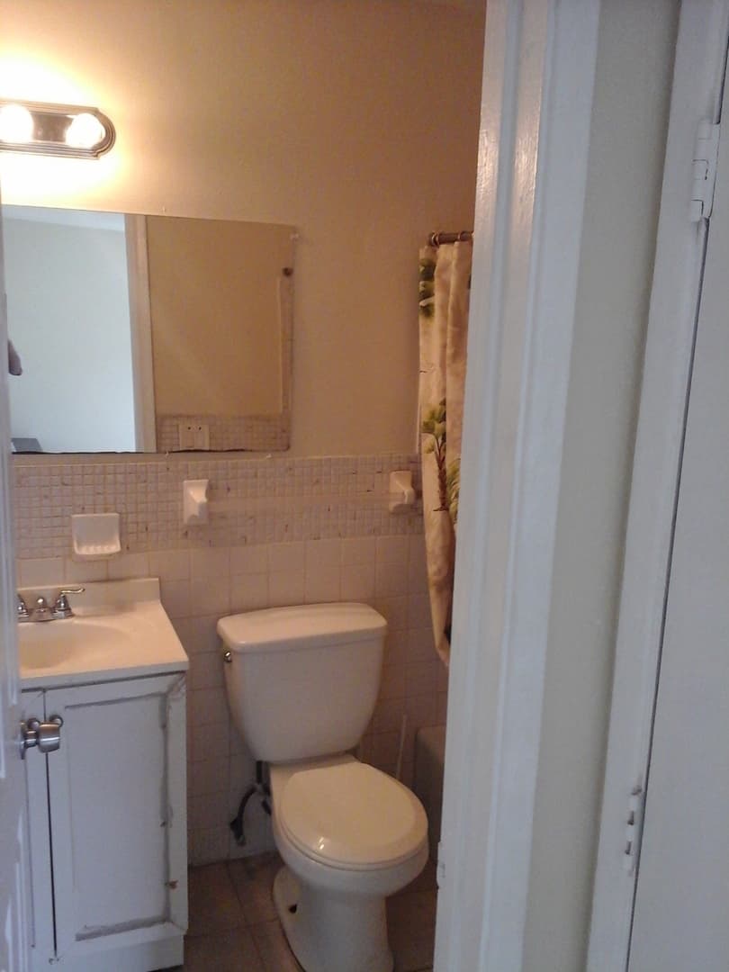 FORT LAUDERDALE Apartment: 709 SW 15 AVE