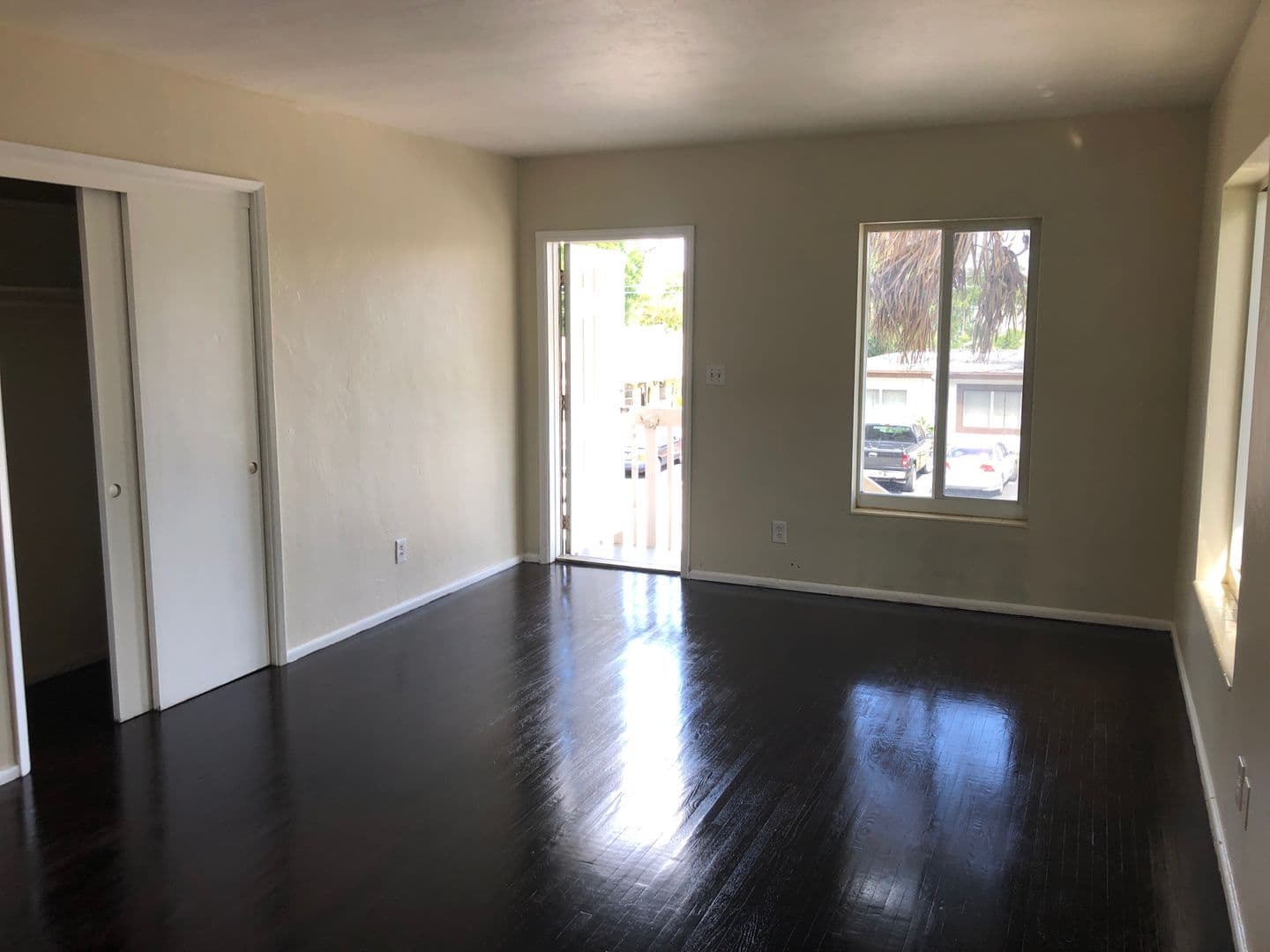 FORT LAUDERDALE Apartment: 1114 W LAS OLAS