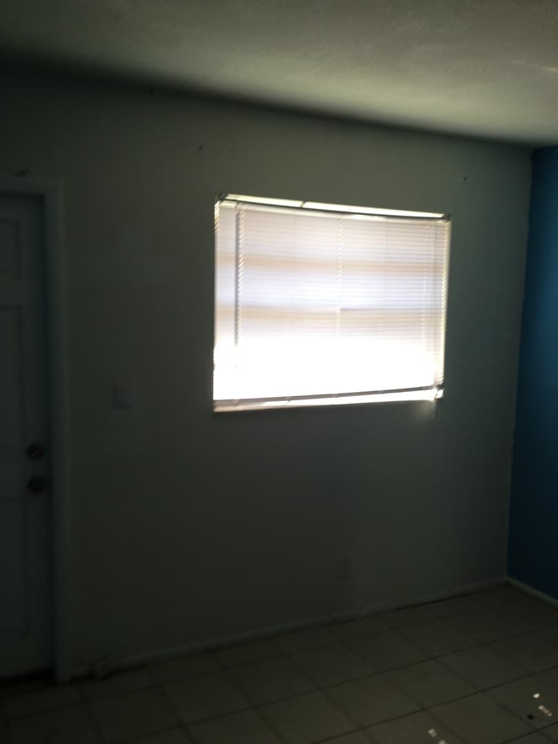 FORT LAUDERDALE Apartment: 709 SW 15 AVE