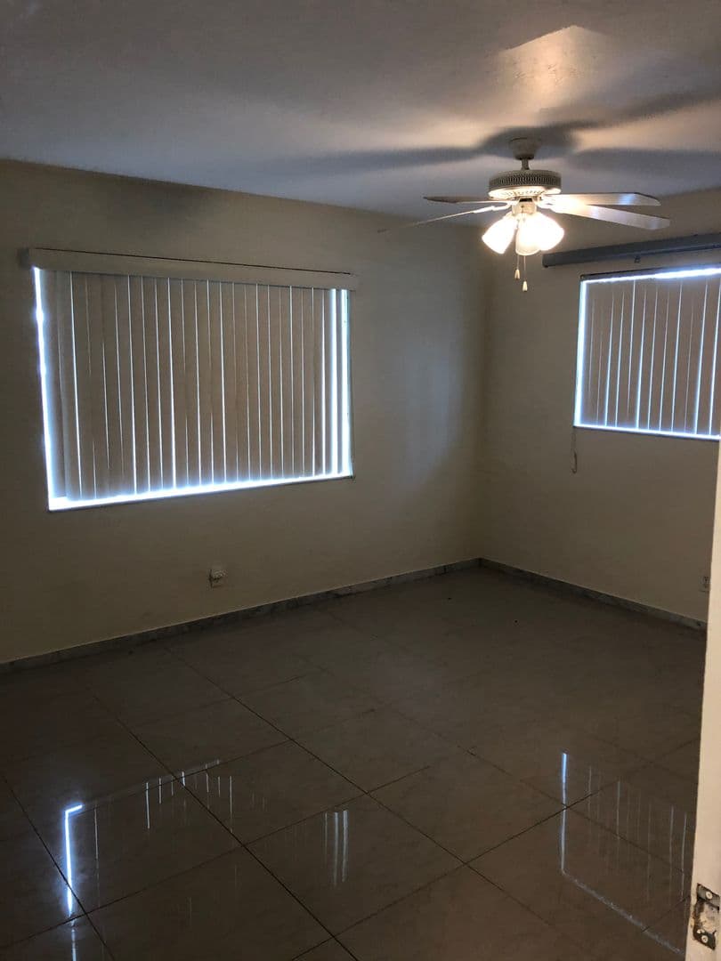 FORT LAUDERDALE Apartment: 3209 NE 28 ST