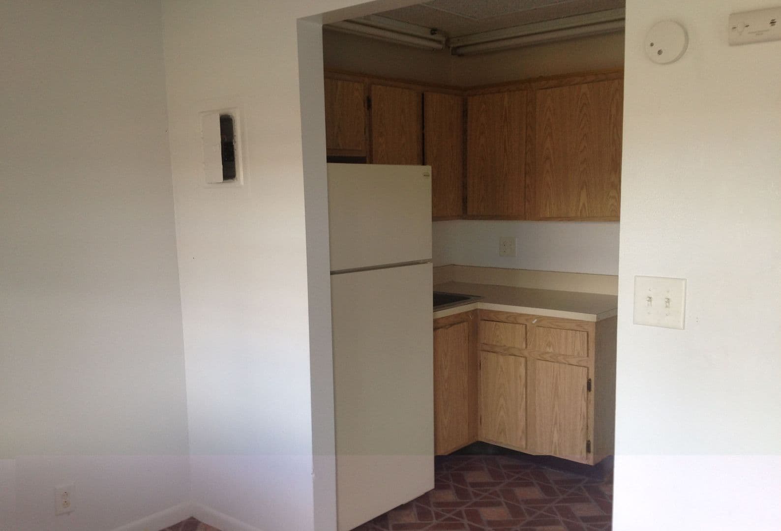 OAKLAND PARK Apartment: 95-101 NE 41 ST
