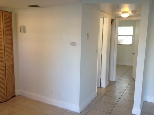 OAKLAND PARK Apartment: 95-101 NE 41 ST