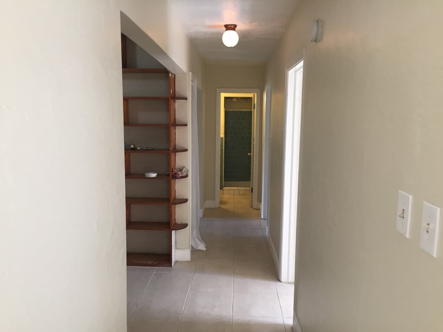 FORT LAUDERDALE House: 806 NW 15 AVE