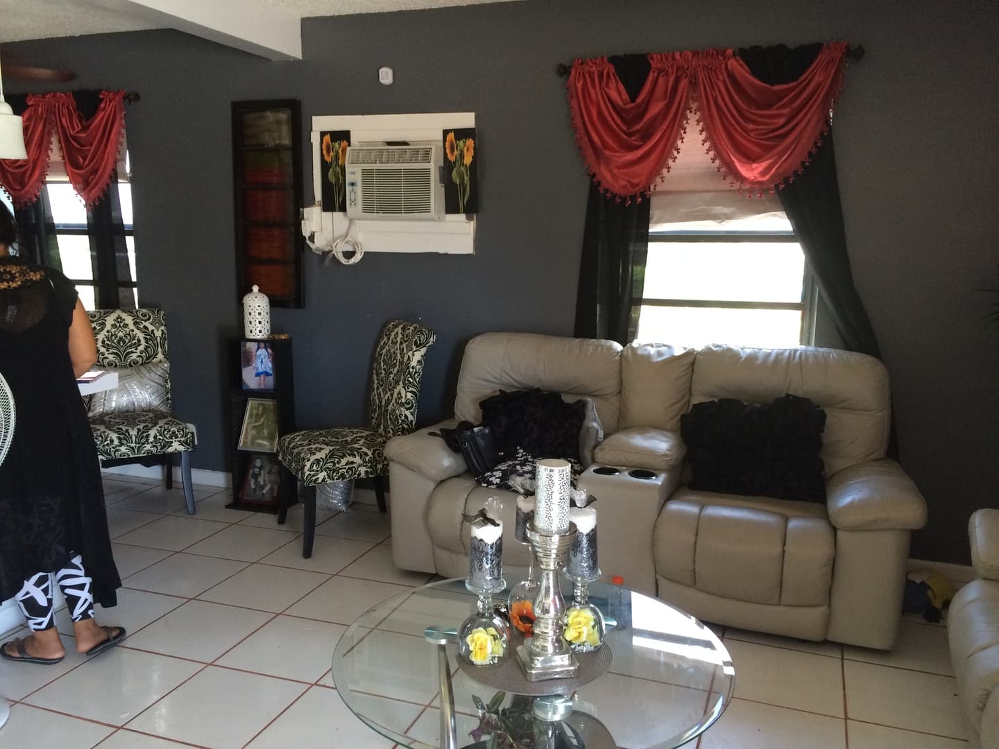 FORT LAUDERDALE House: 1425 NW 6 AVE