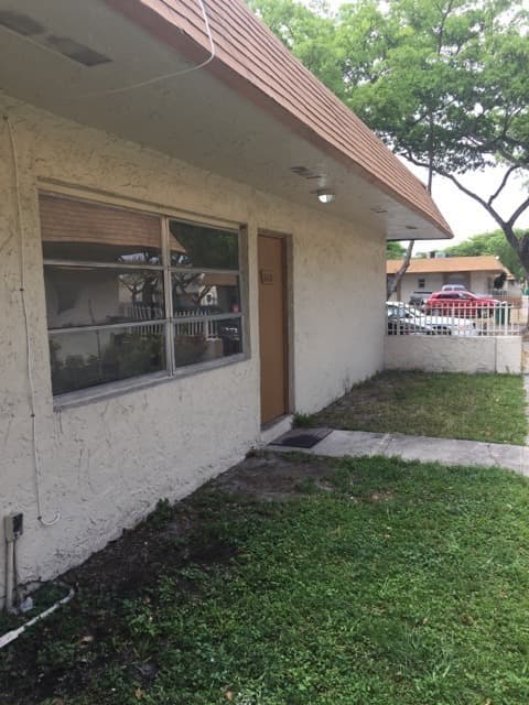 LAUDERHILL House: 5212 NW 24 ST unit 154