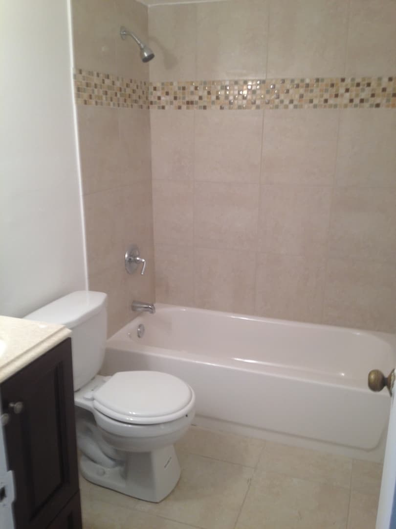 OAKLAND PARK Apartment: 95-101 NE 41 ST