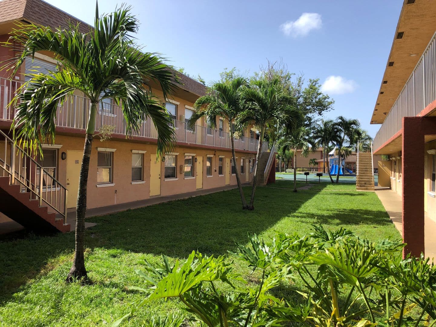 OAKLAND PARK House: 101 NE 41 ST #G-115
