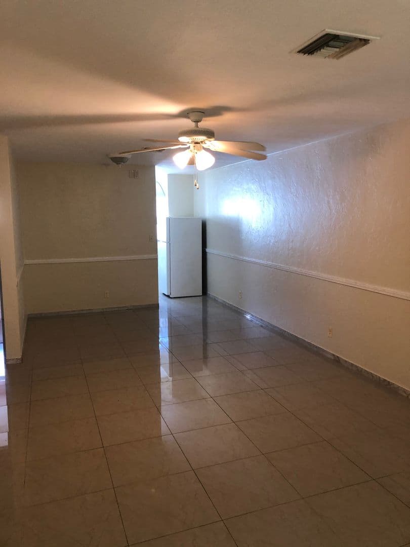 FORT LAUDERDALE Apartment: 3209 NE 28 ST